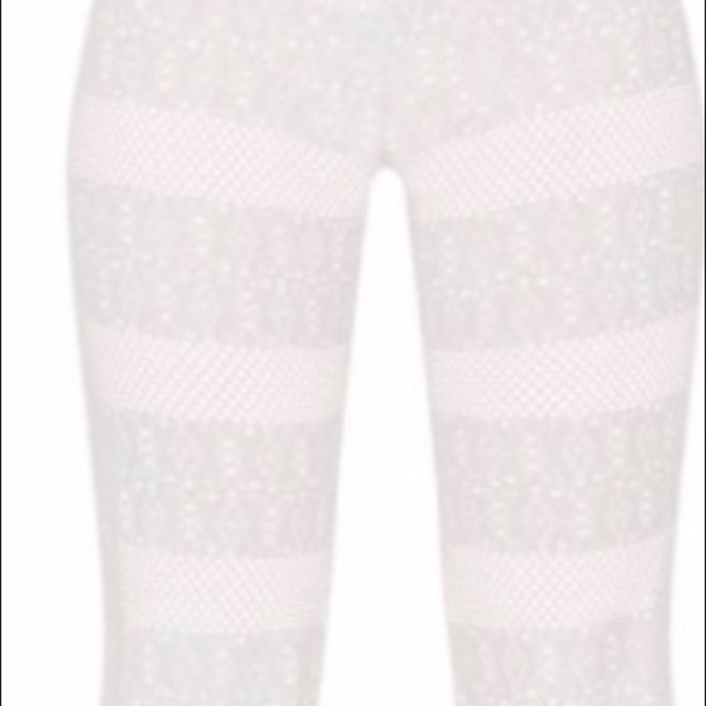Prettylittlething Black Crochet Beach flare pants - Picture 4 of 7